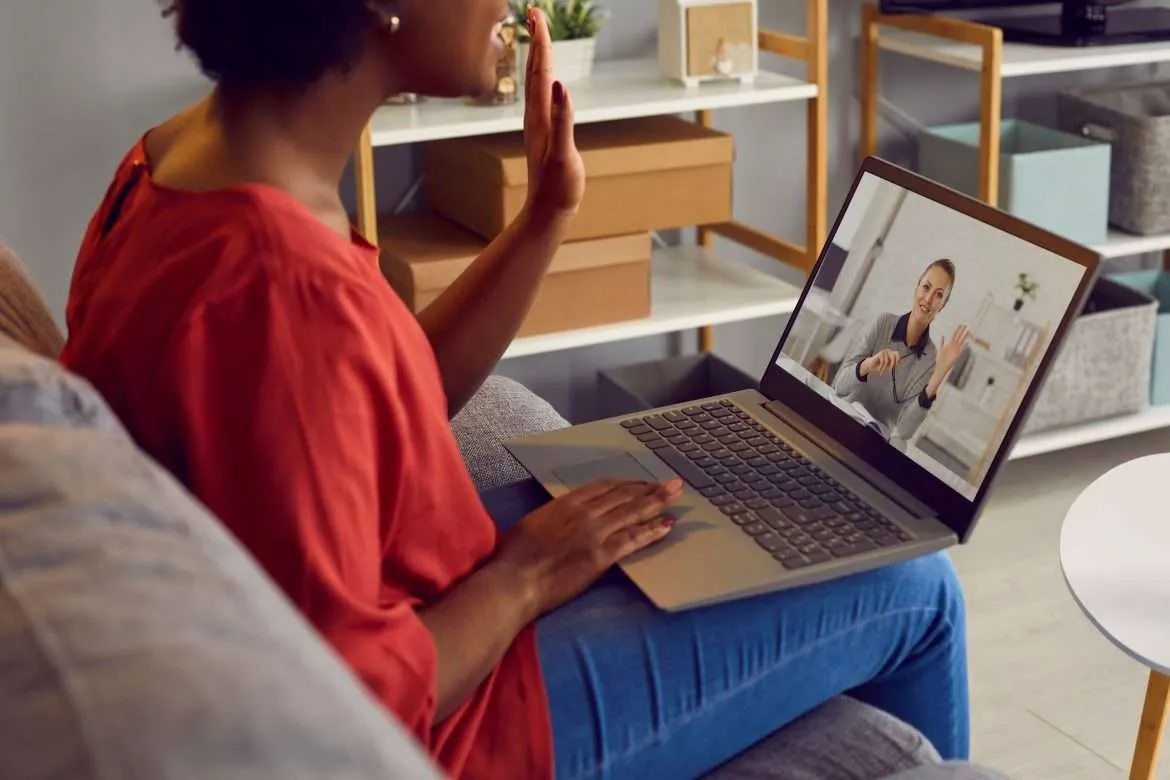 Kuzey Makedonya Online Türk Psikolog hizmeti ile, Uzman Psikolog Oğuzhan Kaplan ile online EMDR, şema terapi, bireysel terapi, çift terapisi, ergen ve cinsel terapi. Felicita Psikoloji ile Kuzey Makedonya’da güvenilir profesyonel destek.